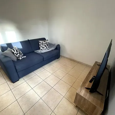 T2 Pour 3 Personnes * Marseille