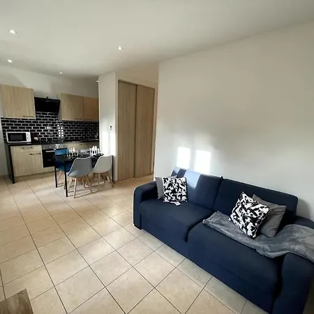 Apartment T2 Pour 3 Personnes *
